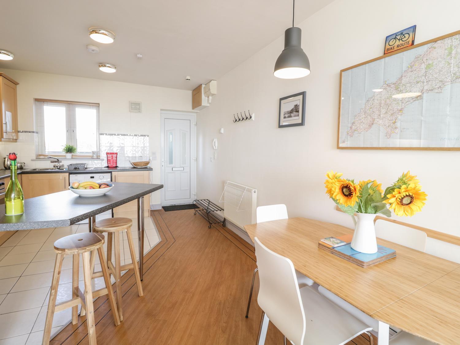 12 West End Point Apartment Пълхели Екстериор снимка